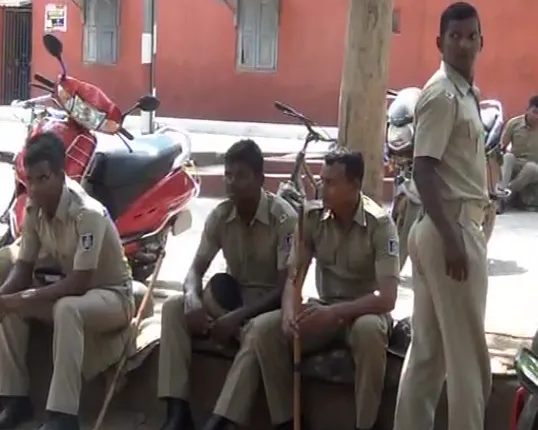 ରେଭେନ୍ସା ବିଶ୍ୱବିଦ୍ୟାଳୟରେ ଉତେଜନା : ବାର୍ଷିକ ଉତ୍ସବ ଆୟୋଜନ ସ୍ଥାନକୁ ଛାତ୍ର ସଂସଦ ଓ ବିଶ୍ୱବିଦ୍ୟାଳୟ କତୃପକ୍ଷ ମୁହାଁମୁହିଁ