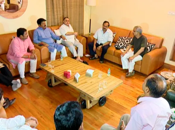 ସାଂସଦ ତଥାଗତ ଶତପଥୀଙ୍କ ଘରେ ରୁଦ୍ଧଦ୍ୱାର ବୈଠକ