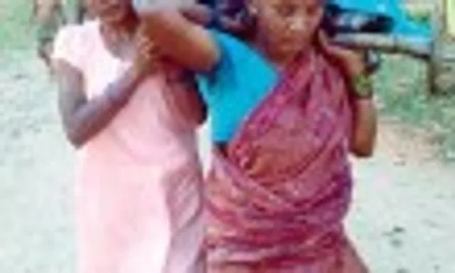 ମା’ର ଶବକୁ ମିଳିଲାନି କାନ୍ଧ, ଚର୍ଚ୍ଚାରେ ବରଗଡର ସୋହେଲା