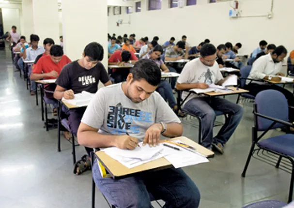 ଆଜିଠୁ ଜେଇଇ ମେନ୍ ଅନଲାଇନ୍