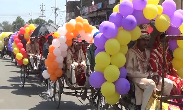 ବରଗଡରେ ନିଆରା ବିବାହ : ଜାତି, ଜାତକ, ଯୈାତୁକ ବିନା ବିବାହରେ ବାନ୍ଧିହେଲେ ୨୨ ଜଣ ଯୋଡା