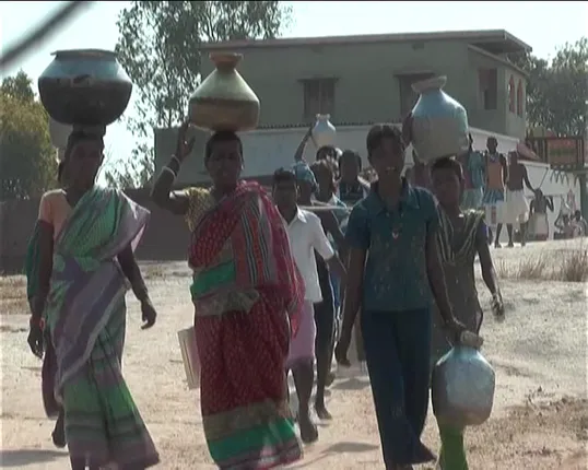 ସୁନ୍ଦରଗଡ ଦୁଖନପଡାବାସୀଙ୍କ ଦୁଃଖ,ଇବ ନଦୀ ପଠାରେ ଚୁଆ ହିଁ ଭରସା