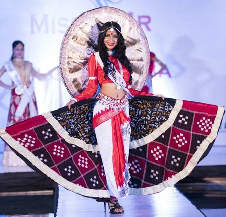 ସୁନ୍ଦରୀଙ୍କ ଫର୍ଦ୍ଦରେ ଆଉ ଜଣେ ଓଡ଼ିଆ ଝିଅ