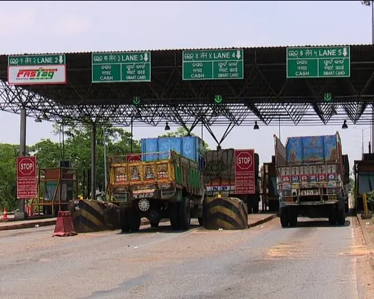 ଥମିଲା ବର୍ଦ୍ଧିତ ଟୋଲ ଫି ଆଦାୟ ବିବାଦ