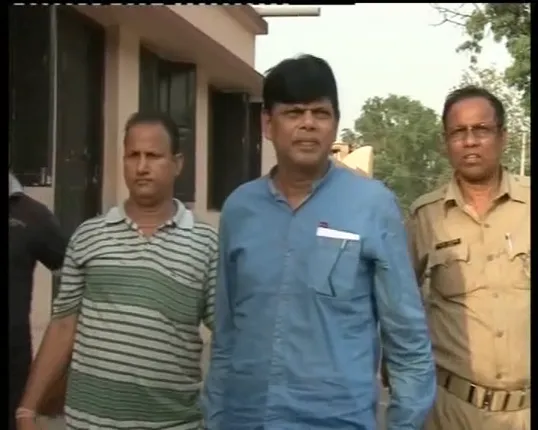 ରାଉରକେଲା ଏନଆଇଟି ଯୌନ କେଳେଙ୍କାରୀ ମାମଲା : ଅଭିଯୁକ୍ତ ବଳରାମ ଚମ୍ପତିରାୟଙ୍କୁ ଗିରଫ କଲା ପୁଲିସ୍