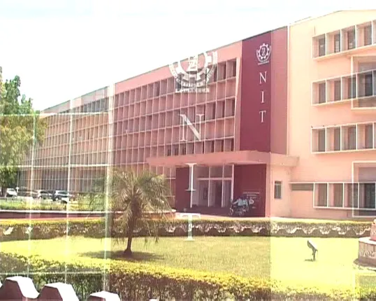 ଏନ୍ଆଇଟି ଯୌନ କେଳେଙ୍କାରୀ ମାମଲା : ଅଭିଯୋଗକାରିଣୀ ପୀଡ଼ିତାଙ୍କ ହେଲା ଡାକ୍ତରୀ ମାଇନା