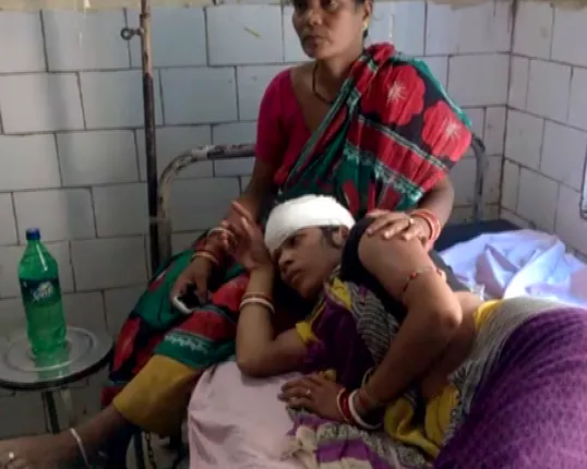 ମଦ ବିରୋଧରେ ତେଜିଲେ ମହିଳା : ମଦ ମାଫିଆଙ୍କ ଆକ୍ରମଣରେ ୪ ମହିଳା ଗୁରୁତର