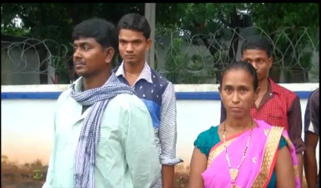 ମାଓବାଦୀ ବଖାଣିଲେ ଗୁମର : ବିକାଶ ନାଁରେ ଲାଲଗଡରେ ଚାଲିଛି ଶୋଷଣ