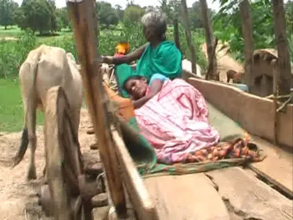 ନବରଙ୍ଗପୁର ଜିଲ୍ଲାର ଜୀବନ ସଂଘର୍ଷର କାହାଣୀ : ଶଗଡ ପାଲଟିଛି ଆମ୍ବୁଲାନ୍ସ