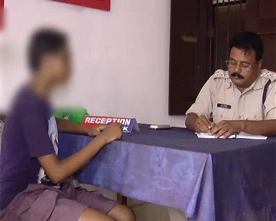 ନୟାଗଡରେ ରାଗିଂର ନଗ୍ନ ଚିତ୍ର : ସିନିୟରଙ୍କ ବିରୋଧରେ ଜୁନିୟର ଛାତ୍ରଙ୍କ ଅଭିଯୋଗ