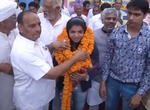 ସ୍ୱଦେଶ ଫେରିଲେ ଲେଡି ସୁଲତାନ ସାକ୍ଷୀ ମଲ୍ଲିକ