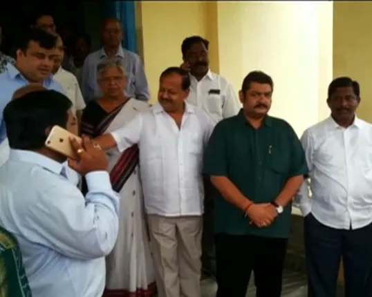 ମହାନଦୀ ପାଣି ବିବାଦ : ଝାରସୁୁଗୁଡାରୁ ବାହାରିଲା ୧୫ ଜଣିଆ ଟିମ