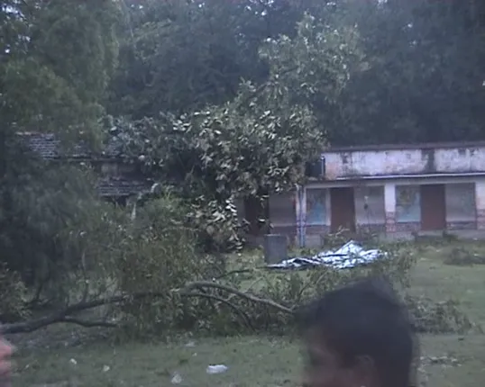 ବାଲେଶ୍ୱର ଜିଲ୍ଲା ଜଳେଶ୍ୱରରେ ଅଦିନିଆ ସାମୁଦ୍ରିକ ବାତ୍ୟାର ତାଣ୍ଡବ