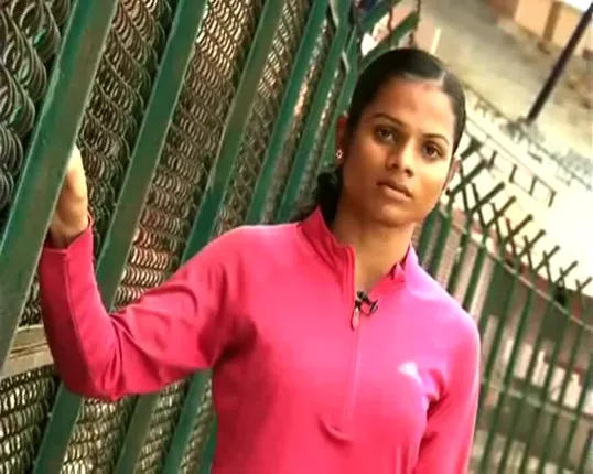 ଓଡ଼ିଶା ଫେରିଲେ ଦୂତୀ ଚାନ୍ଦ : କହିଲେ ,ପ୍ରତିକୂଳ ପରିବେଶ ସହ ଖାପଖୁଆଇ ପାରିନଥିଲି