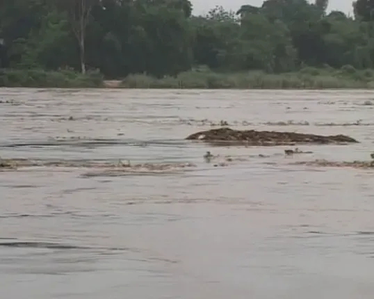 ଏବେବି ହଟିନି ବିପଦ : ଧିରେ ଧିରେ କମୁଛି ସୁବର୍ଣ୍ଣରେଖାର ଜଳସ୍ତର