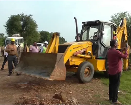 ବେଲବାହାଳି କୁଶେଇ ସେତୁ ନିର୍ମାଣର ଦ୍ୱିତୀୟ ଦିନ : ଆଜି ସେତୁ ନିର୍ମାଣକୁ ବିରୋଧ କରିନାହାଁନ୍ତି ଗ୍ରାମବାସୀ