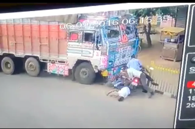 ସିସିଟିଭିରେ କଏଦ ହେଲା ଆକ୍ସିଡେଂଟର ଲାଇଭ୍ ଚିତ୍ର