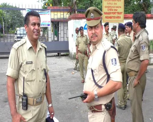 କମାରି ଜାହାଜ ମାଲ ଅନଲୋଡିଂ ବେଳେ ଗଣ୍ଡଗୋଳ ଆଶଙ୍କା : ୧୪୪ ଧାରା ଜାରି, ୨୫ ପ୍ଲାଟୁନ ଫୋର୍ସ ମୁତୟନ