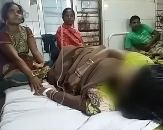 ସନ୍ଦେହ ବିଗାଡିଲା ସଂପର୍କ : ପରକୀୟା ପ୍ରୀତି ସନ୍ଦେହରେ ସ୍ତ୍ରୀ ଉପରେ ଏସିଡ ଢାଳିଲା ସ୍ୱାମୀ