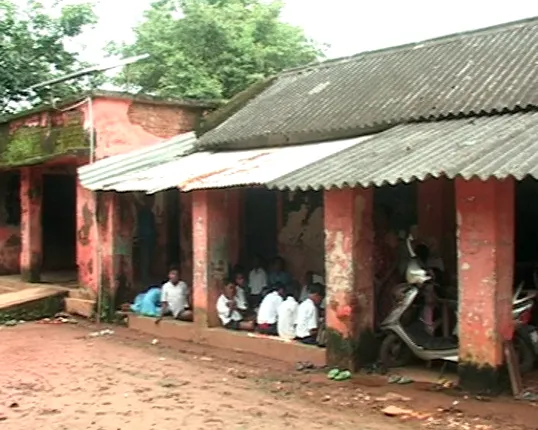 ଦୀପ ତଳ ଅନ୍ଧାର : ଜୟପୁର ସହରରେ ଭଡା ଘରେ ଚାଲିଛି ପ୍ରାଥମିକ ବିଦ୍ୟାଳୟ