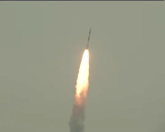 ଇସ୍ରୋ ପିଏସଏଲଭି ଜରିଆରେ ୮ଟି ଉପଗ୍ରହକୁ କଲା ଉତକ୍ଷେପଣ