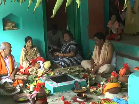 ଥାନା ହେଲା କଂସେଇଖାନା ! ପରମ୍ପରା ନାଁରେ ପଶୁକୁ ମାରିଲା ପୁଲିସ୍