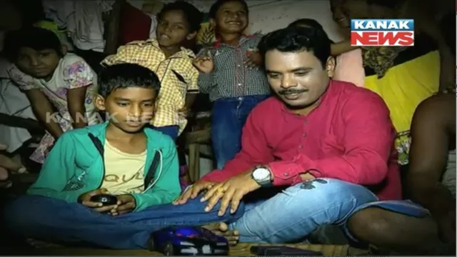 କନକ ନ୍ୟୁଜ କ୍ୟାଂପେନ-ବାଣ ନୁହେଁ ହସ ଫୁଟାଇବା : ଶେଷ ଦିନରେ ହସ କିଣିଲେ ହାସ୍ୟ ଅଭିନେତା ହରି