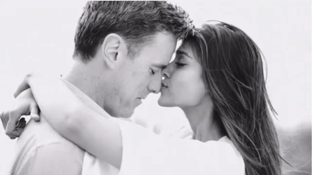 ରୋମାଂଟିକ୍ ମୁଡରେ ଇଲିୟାନା : ବୟଫ୍ରେଣ୍ଡଙ୍କ ସହ ରୋମାନ୍ସର ଭିଡିଓ କଲେ ସେୟାର୍