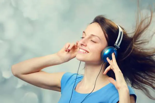 କେତେ ଉପକାରୀ ସଂଗୀତ ! ଗୀତ ଶୁଣିବା ଦ୍ୱାରା ୭ ପ୍ରକାର ଲାଭ ହୋଇଥାଏ