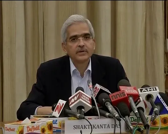 ବିବାହ ପାଇଁ ବ୍ୟାଙ୍କରୁ ଉଠାଇ ହେବ ଅଢେଇ ଲକ୍ଷ : ଅର୍ଥନୈତିକ ବ୍ୟାପାର ସଚିବ ଶକ୍ତିକାନ୍ତ ଦାସଙ୍କ ସୂଚନା