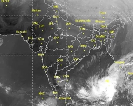 ବଙ୍ଗୋପସାଗରର ଲଘୁଚାପ ୨ଦିନରେ ନେଇପାରେ ଘୂର୍ଣ୍ଣିଝଡର ରୂପ : ବାତ୍ୟାର ନାଁ ରହିବ ‘ଭର୍ଦା’
