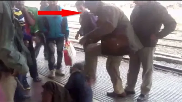 ପଦାରେ ପଡିଲା ଖାକିର ବିଭତ୍ସ ଚେହେରା : ବାଲେଶ୍ୱର ଷ୍ଟେସନରେ ଆରପିଏଫ ଯବାନଙ୍କ ଅମାନବୀୟ କାଣ୍ଡ