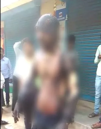 ଭୁବନେଶ୍ୱର ରସୁଲଗଡ଼ ଛକରେ ଯୁବକର ଆତ୍ମାହୁତି ଉଦ୍ୟମ