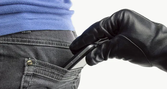 ସ୍ମାର୍ଟଫୋନ ଚୋରି ହେବାର ଭୟ ରହିଛି କି ? ଫୋନକୁ ସୁରକ୍ଷିତ କେମିତି ରଖିବେ, ଜାଣନ୍ତୁ