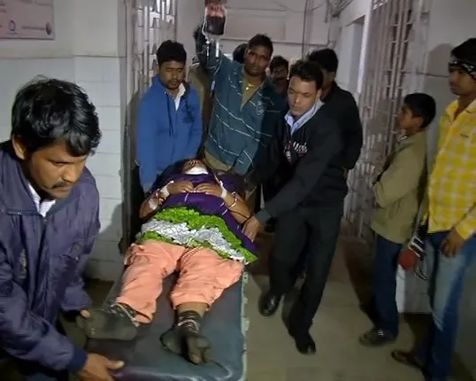 ଭୁବନେଶ୍ୱର ଡୁମଡୁମାରେ ଅଭାବନୀୟ ଘଟଣା : ସକାଳେ କାର ଡ୍ରାଇଭିଂ ସମୟରେ ମହିଳାଙ୍କ ତଂଟିକାଟି ହତ୍ୟା ଉଦ୍ୟମ