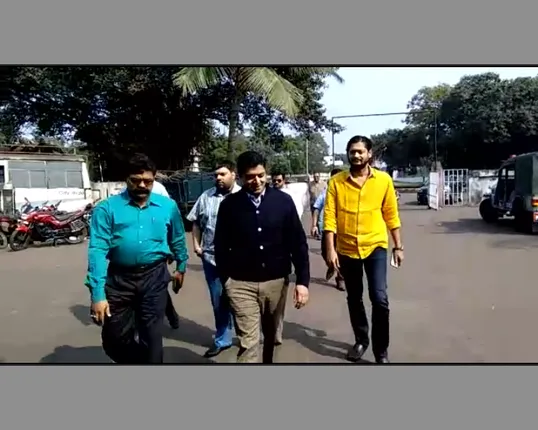 ଥାନାରେ ଶିଳ୍ପପତି ମହିମାଙ୍କ ଦୁଇ ପୁଅ ! ବାପାଙ୍କ ଆର୍ଥିକ କାରବାର ନେଇ ଜେରା