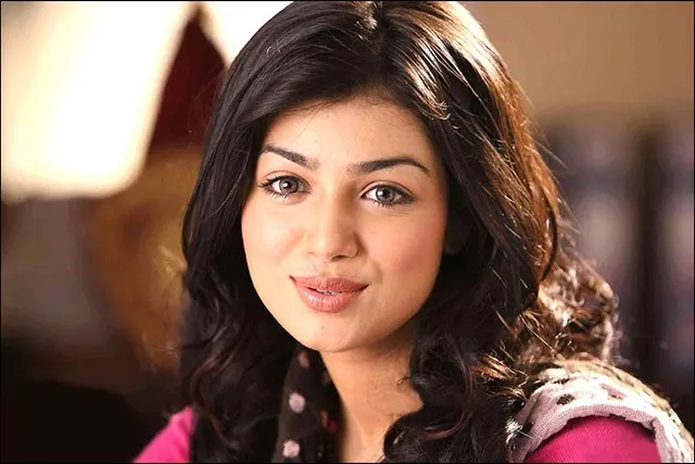 ଲମ୍ବା ବ୍ୟବଧାନ ପରେ ପରଦାକୁ ଫେରୁଛନ୍ତି ଚୁଲବୁଲି ଅଭିନେତ୍ରୀ ଆୟେଶା ଟାକିଆ !