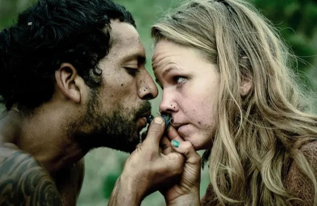 ଅଜବ ପ୍ରକାରର ପ୍ରେମର ପର୍ବ  : ନଗ୍ନ ହୋଇ ଲୋକେ ଜଣାନ୍ତି ନିଜ ମନ କଥା