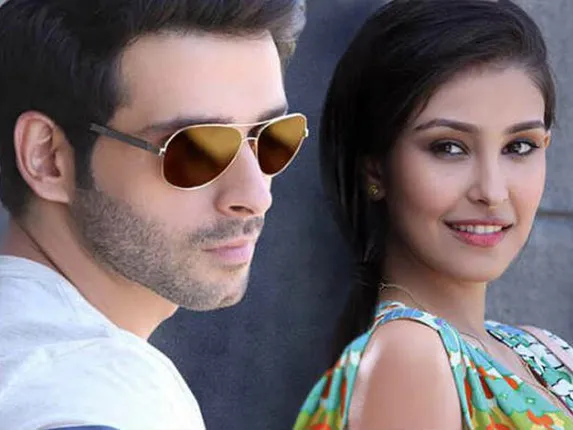 ସତ କହିଲେ ଗିରୀଶ କୁମାର ! କ୍ୟାରିୟରର ସୁରକ୍ଷା ପାଇଁ ଲୁଚାଇ ଥିଲେ ନିଜ ବିବାହ କଥା