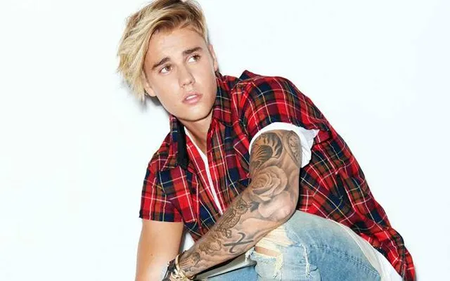 ମୁମ୍ବାଇର ଏକ ଷ୍ଟେଜ୍ ଶୋ’ରେ ନଜର ଆସିବେ ପପ୍ ଷ୍ଟାର ଜଷ୍ଟିନ ବିବର ! ଯାହାର ଟିକେଟ ମୂଲ୍ୟ ରହିଛି ପାଖାପାଖି ୭୬ ହଜାର ଟଙ୍କା