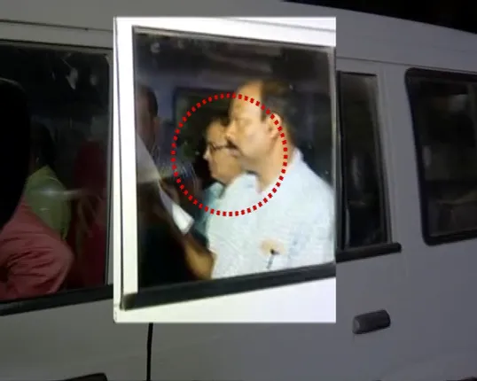 ରିମାଣ୍ଡରେ ଯିବେ କୋଟିପତି ଡିଏଫଓ ଶରତ ଚନ୍ଦ୍ର ପଣ୍ଡା ! ୩ ଦିନିଆ ରିମାଣ୍ଡରେ ନେବାକୁ ସ୍ୱତନ୍ତ୍ର ଭିଜିଲାନ୍ସ କୋର୍ଟରେ ଆବେଦନ