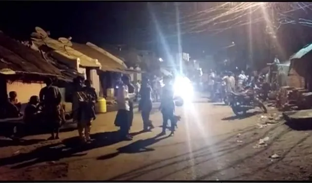 ନବରଙ୍ଗପୁର ସହରରେ ଗୋଷ୍ଠି ସଂଘର୍ଷ! ୫ଟି ଘରେ ନିଆଁ ଲଗାଇଦେଇଥିବା ଅଭିଯୋଗ