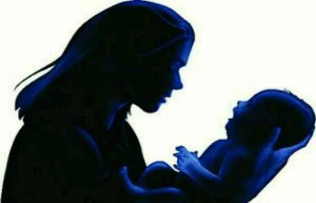 ରାସ୍ତା ଉପରେ ପିଲା ଜନ୍ମ କଲେ ମହିଳା ! ଭିକାରି ସାଜିଲେ ଧାଈ