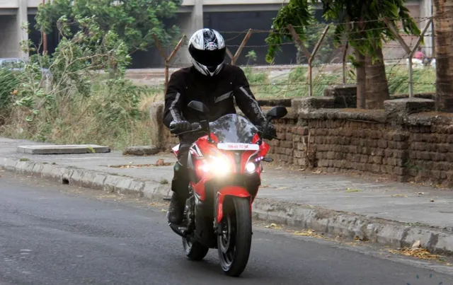 ଦିନରେ ବି ଜଳିବ ଗାଡି ହେଡଲାଇଟ୍ ! ଦୁର୍ଘଟଣା ରୋକିବାକୁ ସରକାରଙ୍କ ନୂଆ ନିୟମ