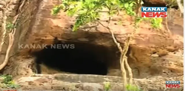 ୬୦୦ ବର୍ଷ ତଳର ଗୁମ୍ଫା ! ରାଜଧାନୀ ନିକଟରେ ଠାବ ହୋଇଛି ପ୍ରସ୍ତର ଯୁଗର ଗୁମ୍ଫା