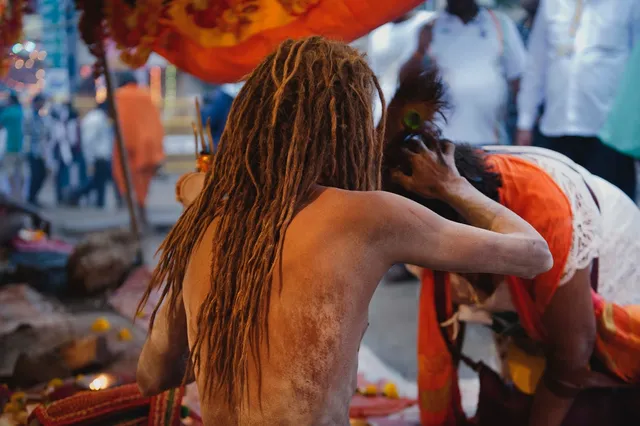 କଳିଯୁଗ ମା’ର କଳାକାରନାମା ! ନାବାଳିକା ଝିଅକୁ ଭଣ୍ଡବାବାଙ୍କ ସହ ଶାରୀରିକ ସଂପର୍କ ରଖିବାକୁ କରୁଥଲେ ବାଧ୍ୟ