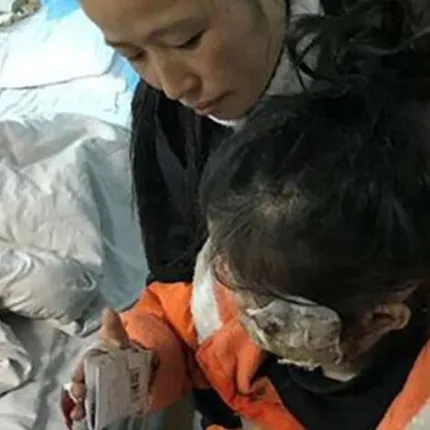 ୫ ବର୍ଷର କୁନି ଝିଅ ପାଇଁ ଇଣ୍ଟରନେଟ ଗେମ୍ ହେଲା କାଳ ! ଜଳିଗଲା ଅଧାରୁ ଅଧିକ ଶରୀର