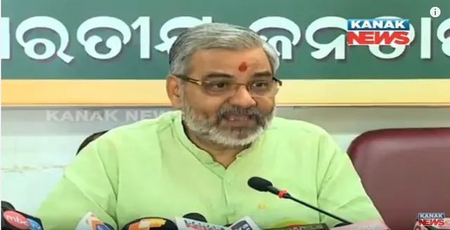 ଚାଷୀ ଆତ୍ମହତ୍ୟା ନେଇ ବିଜେପି ଟାର୍ଗେଟରେ କୃଷିମନ୍ତ୍ରୀ : ସଜ୍ଜନ ଶର୍ମା କହିଲେ, ମହାରଥୀଙ୍କୁ ମନ୍ତ୍ରୀ ପଦରୁ ମୁକ୍ତ କରନ୍ତୁ ମୁଖ୍ୟମନ୍ତ୍ରୀ