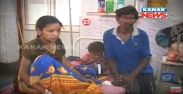 ପୁଅ ଆଣ ନହେଲେ ଛାଡିବୁନି ଡାକ୍ତରଖାନା : ସମ୍ବଲପୁରରେ ମା’ର ଆକୁଳ ନିବେଦନ