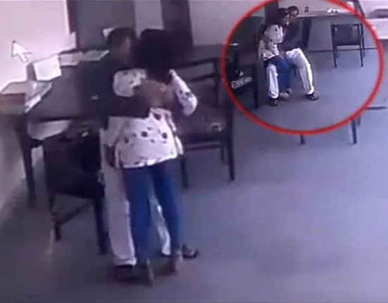 ନିର୍ଦେଶକଙ୍କ ସହ ଶିକ୍ଷୟତ୍ରୀଙ୍କ ଚୋରାପୀରତି ! ରୋମାନ୍ସ ବେଳେ ସିସିଟିଭିରେ କଏଦ୍ ହେଲା ଭିଡିଓ